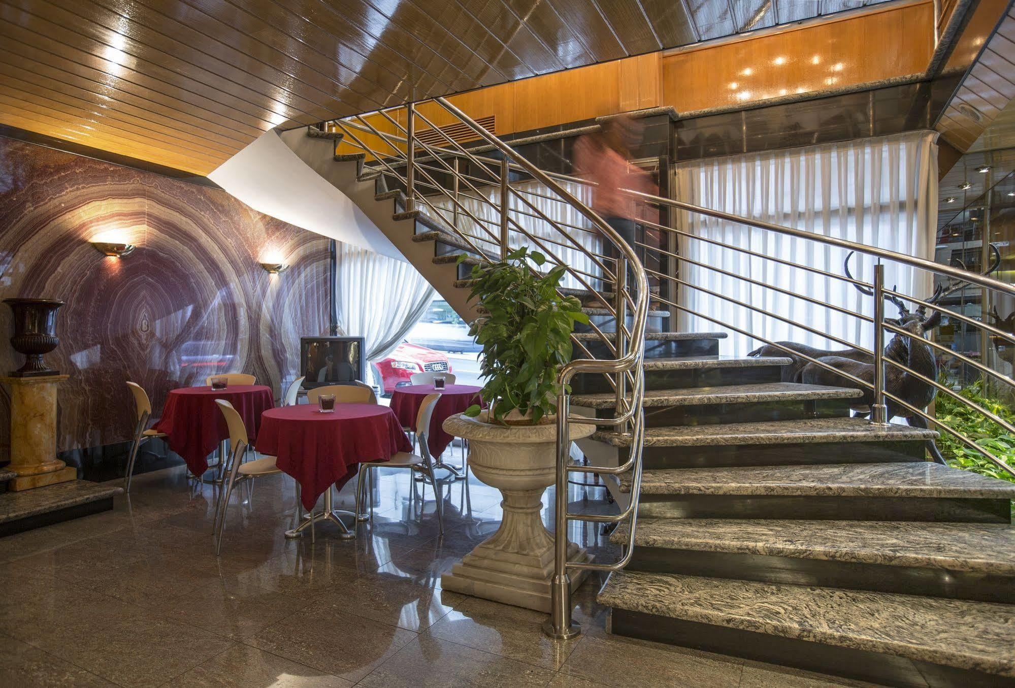 Hotel Yomo Imperial Sant Julià de Lòria Exteriér fotografie