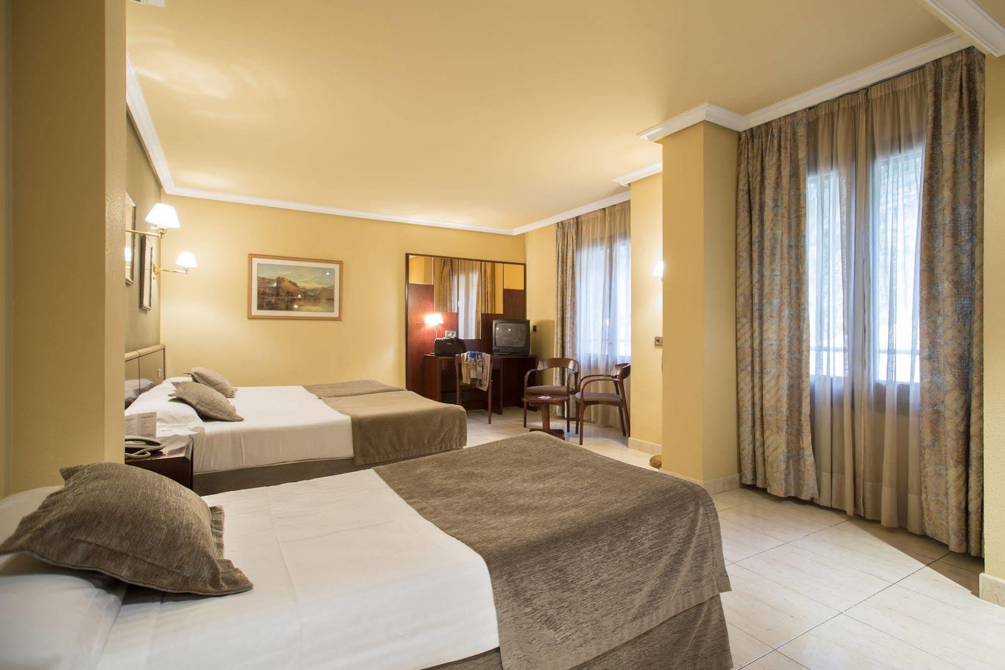 Hotel Yomo Imperial Sant Julià de Lòria Exteriér fotografie