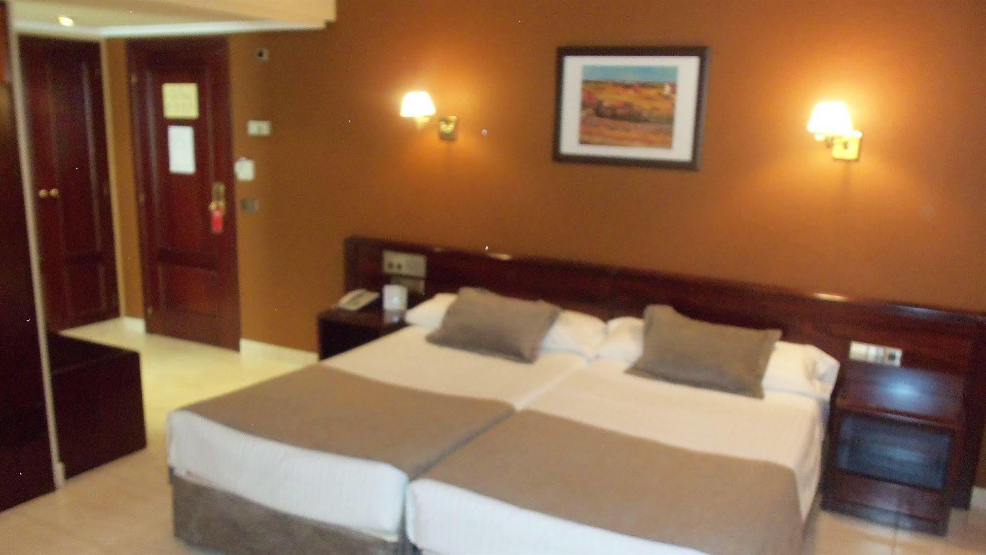 Hotel Yomo Imperial Sant Julià de Lòria Exteriér fotografie